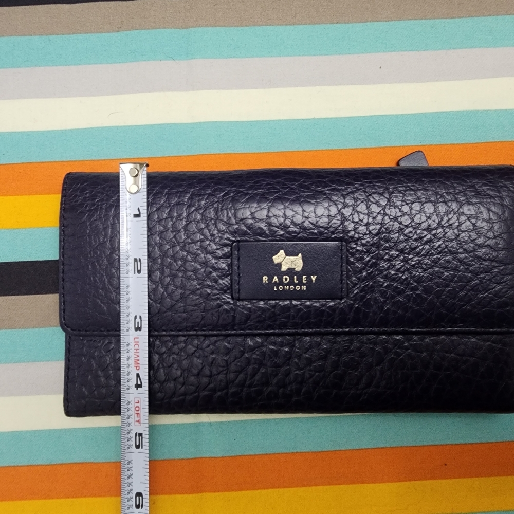 Radley London Passport wallet - Picture 7 of 15